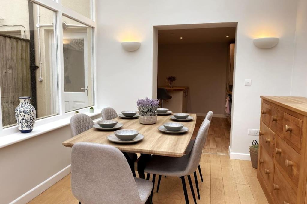 Vila 3Bed House With Parking Short Walk To Bath Centre Exteriér fotografie